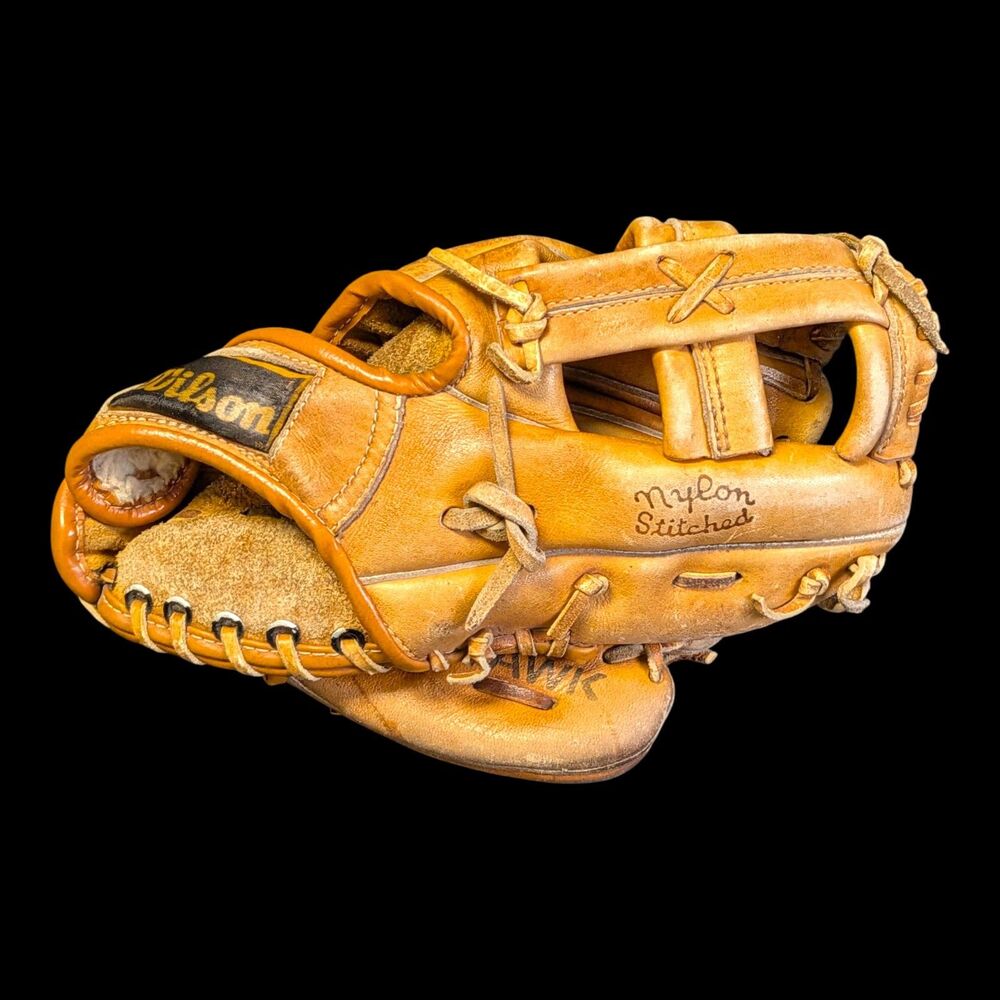 WILSON BALL HAWK KIDS GLOVE A2285 RHT